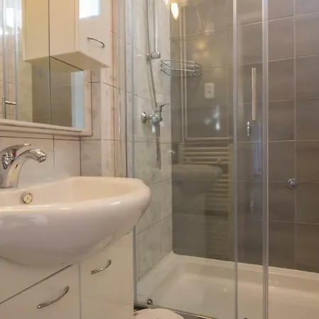 Daire Ivanka 1 Selce